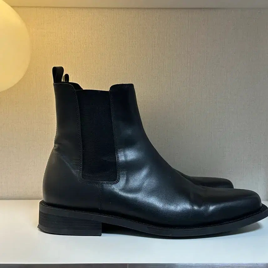 [SOLD OUT] 무탠다드 스퀘어 첼시부츠 275
