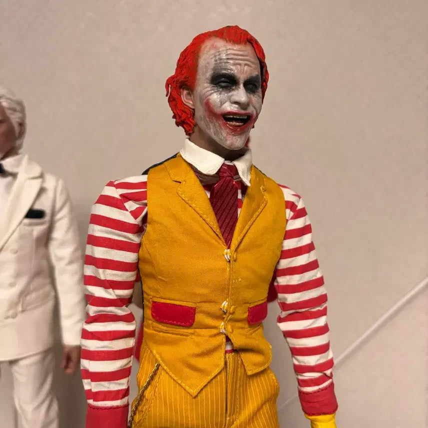 [BUNJANG] Hot Toys Joker Wayne Custom 12-inch Figure / 핫토이x 조커 패스트푸드 커스텀