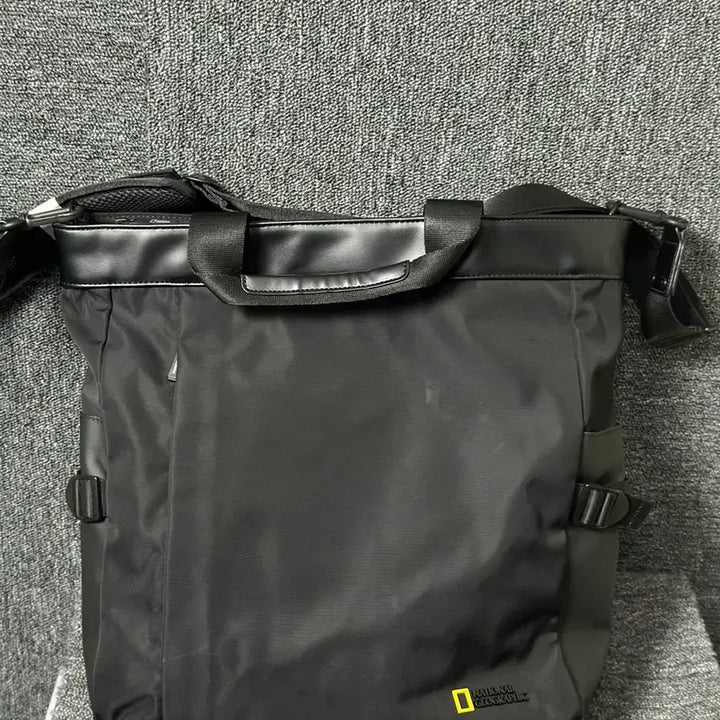 [SOLD OUT] 내셔널지오그래픽 토트백 블랙