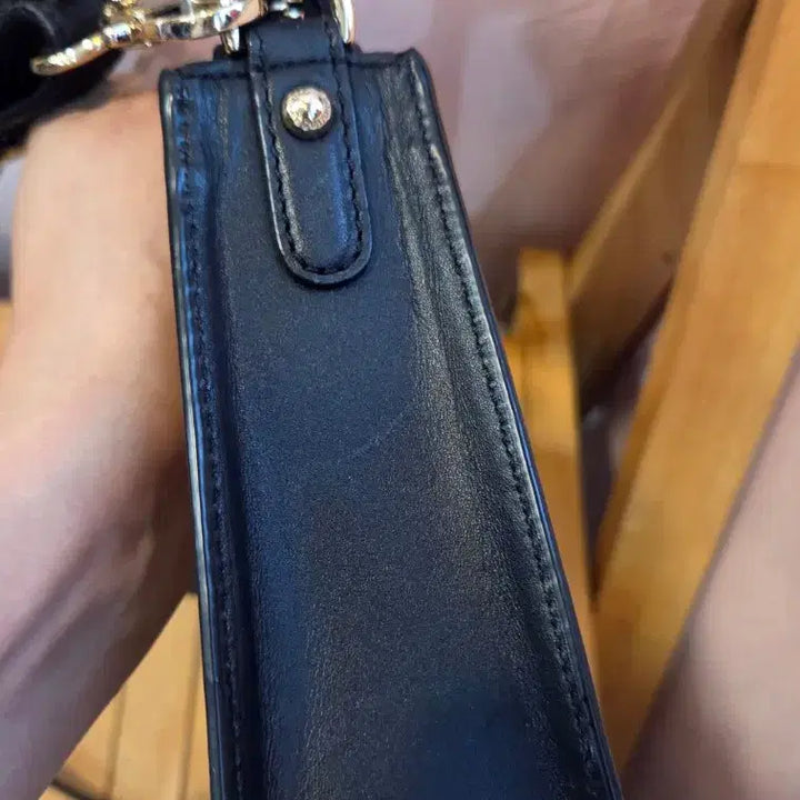 [SOLD OUT] 닥스 DAKS 패턴 크로스백 가방