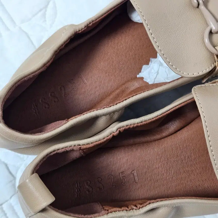 [BUNJANG] Beige Women&
