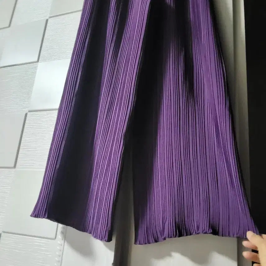[SOLD OUT] 플리츠 와이드 팬츠