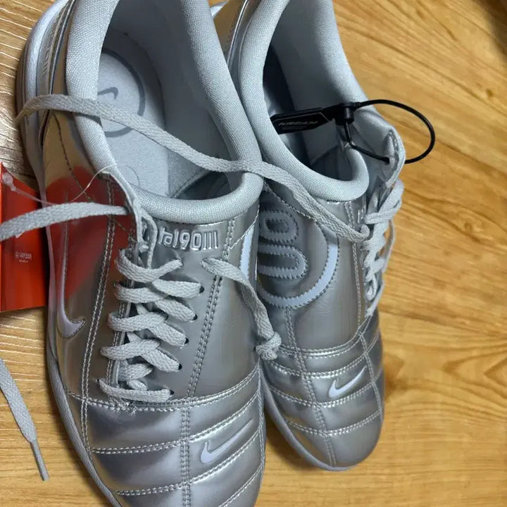 [BUNJANG] Nike Total90 Metallic Silver Sneakers / 나이키 토탈90 메탈릭 실버