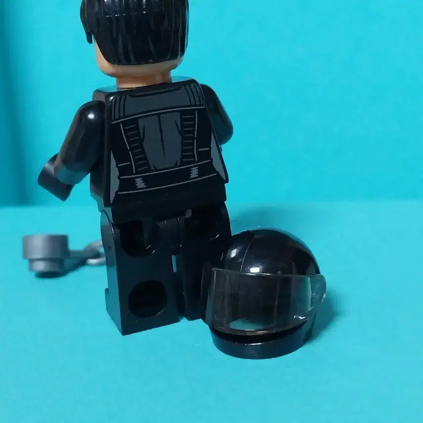[BUNJANG] Lego Selina Kyle Minifigure with Helmet / 레고 DC셀리나카일 미니피겨 헬멧 포함