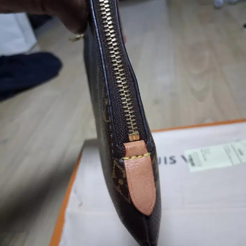 [BUNJANG] Louis Vuitton Etui Voyage PM Clutch / 루이비통 에튀보야주pm클러치.파우치