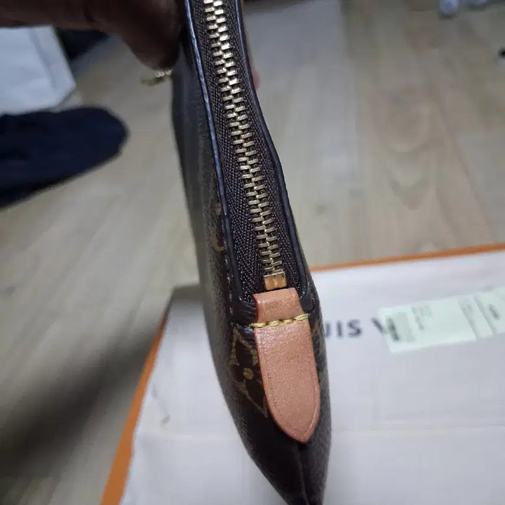 [BUNJANG] Louis Vuitton Etui Voyage PM Clutch / 루이비통 에튀보야주pm클러치.파우치