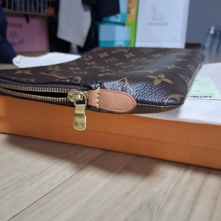 [BUNJANG] Louis Vuitton Etui Voyage PM Clutch / 루이비통 에튀보야주pm클러치.파우치
