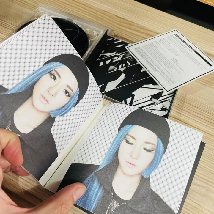 [SOLD OUT] [중고음반/CD] 걸스힙합 YG 투애니원 2NE1 2집 CRUSH (블랙