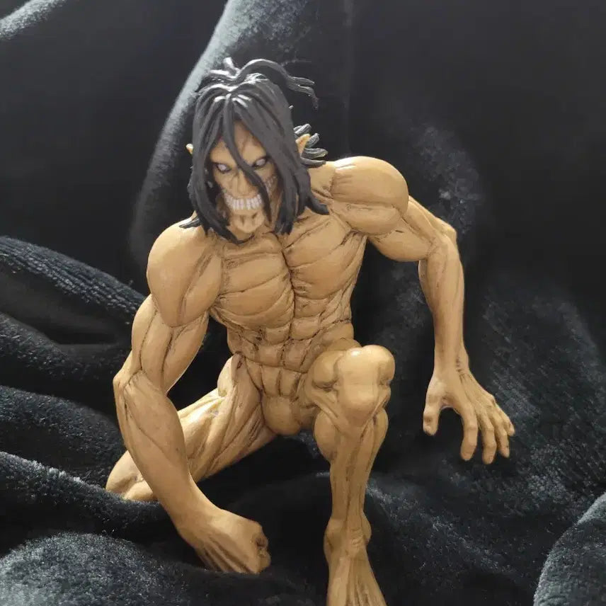 [SOLD OUT] 진격의 거인 에렌 예거 피규어