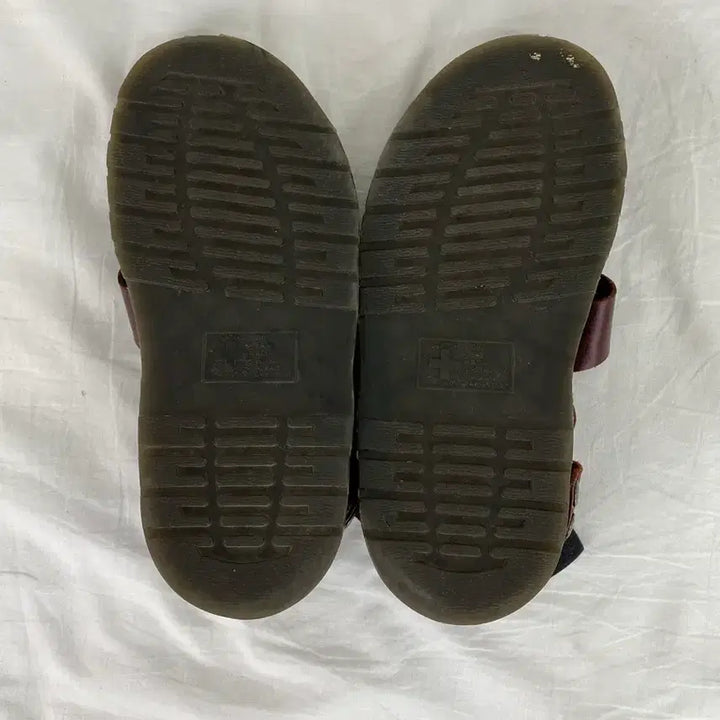 [BUNJANG] Dr. Martens Gryphon Burgundy Leather Sandals / 닥터마틴 그리폰 버건디 레더 샌들 220 <17>