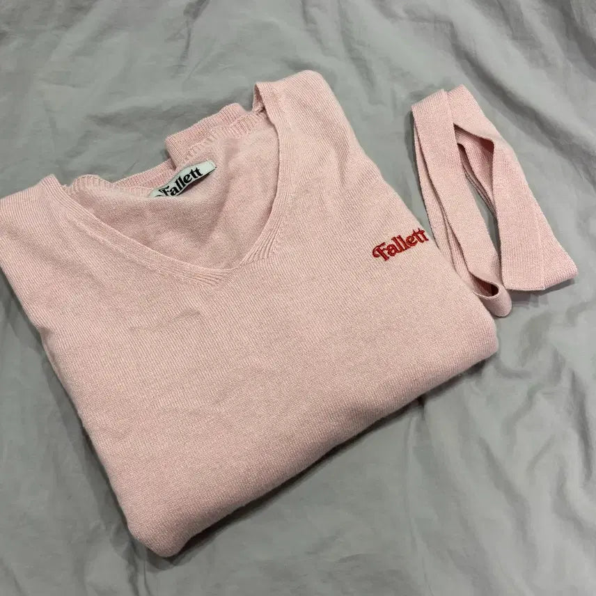 [SOLD OUT] (무료배송) 팔렛 캐시미어 브이넥 타이 니트 핑크