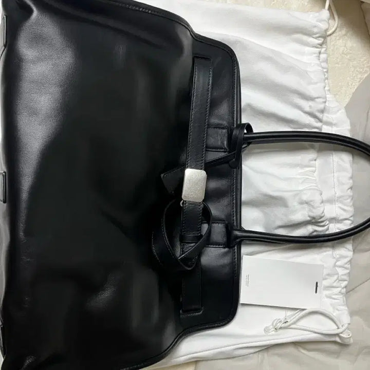 [SOLD OUT] 브라운야드 레더 버클 17 백 블랙