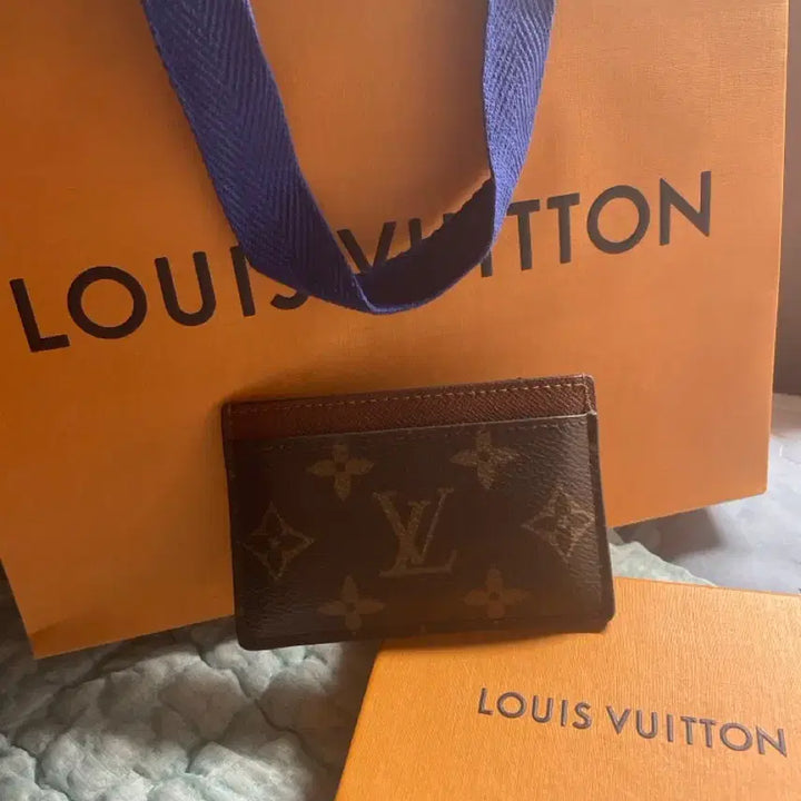 [BUNJANG] Louis Vuitton Monogram Card Wallet / 루이비통 모노그램 카드지갑 저렴하게 선착순으로 팝니다!