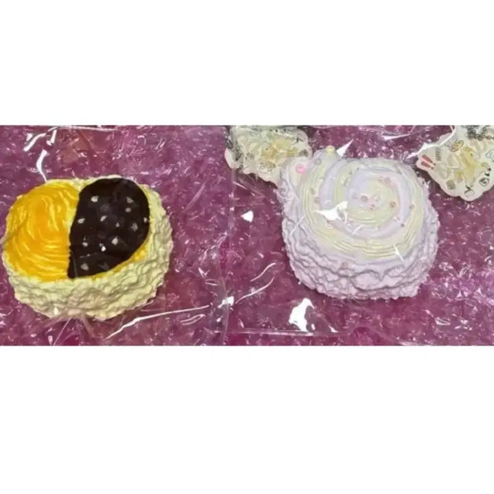 [BUNJANG] XiaoHongShu Chocolate Pretzel Peach Roll Cake / 샤오홍슈 초코 프레첼 피치 롤 케이크 수제말랑이