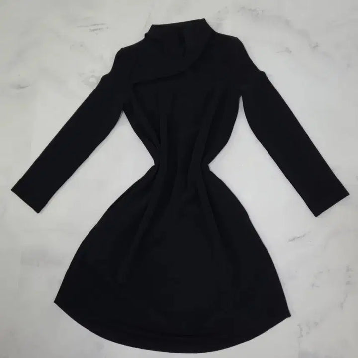 [BUNJANG] COS Long Black Turtleneck Dress / 코스 롱 원피스 ~55