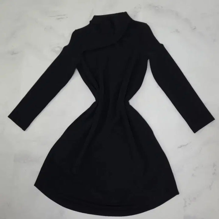 [BUNJANG] COS Long Black Turtleneck Dress / 코스 롱 원피스 ~55