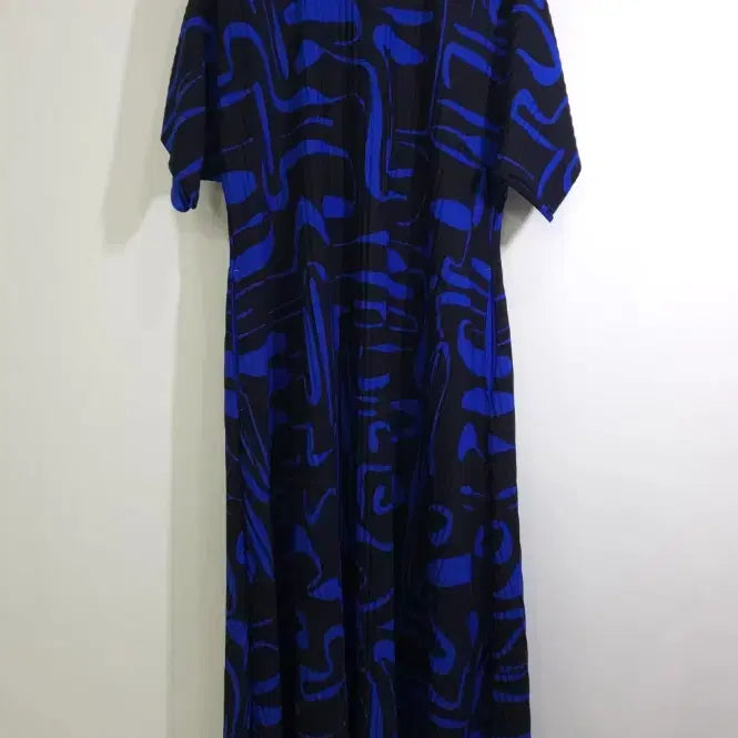 [BUNJANG] COS Pleated Pattern Dress / 코스 플리츠 패턴 원피스~77