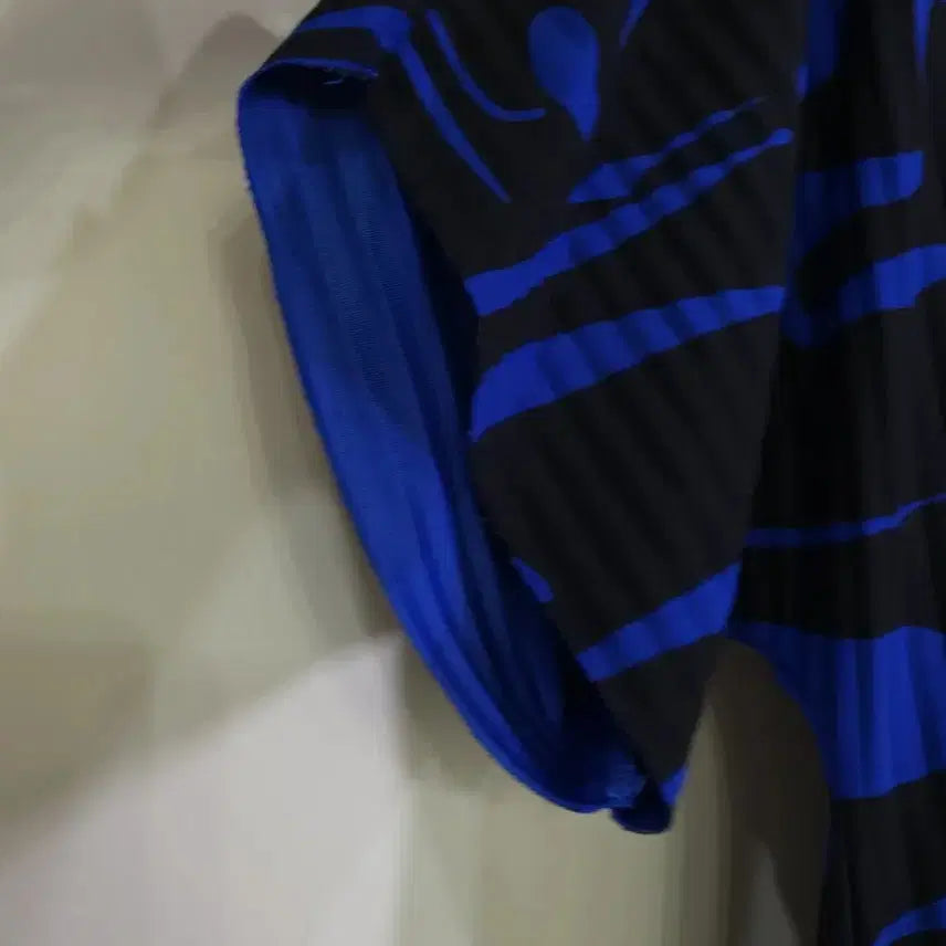 [BUNJANG] COS Pleated Pattern Dress / 코스 플리츠 패턴 원피스~77