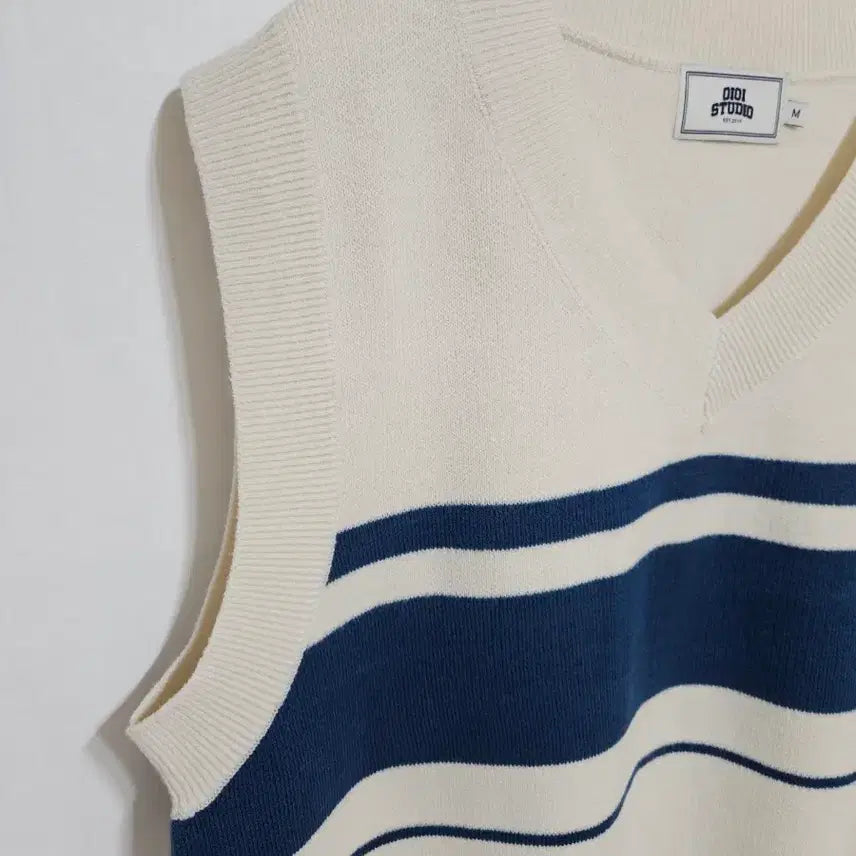 [BUNJANG] OIOI Knit Vest / OIOI 니트 조끼
