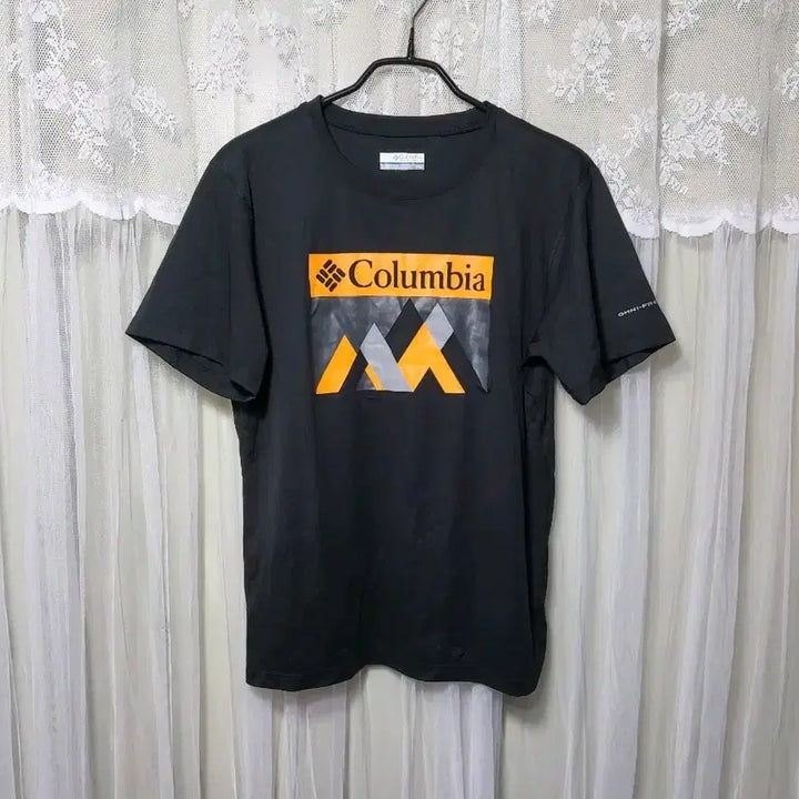[BUNJANG] Columbia Black Logo Short Sleeve T-Shirt / 컬럼비아 블랙 로고 반팔 티셔츠