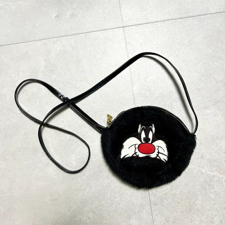 [SOLD OUT] 90s복각 루니툰 실베스터 크로스백