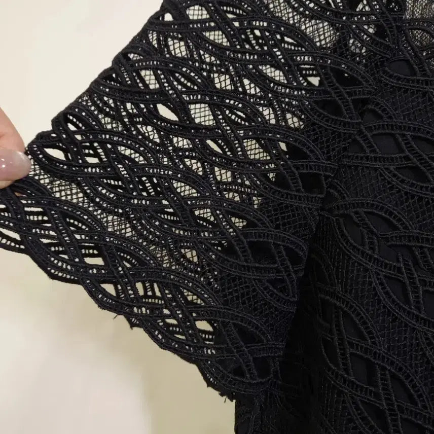 [BUNJANG] Sandro Black Lace Dress / 산드로 블랙 레이스 원피스 ~55
