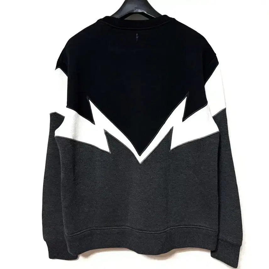 [BUNJANG] Neil Barrett Geometric Thunder Pattern Sweatshirt / [S,90](정품)닐바렛 맨투맨 지오메트리 썬더패턴