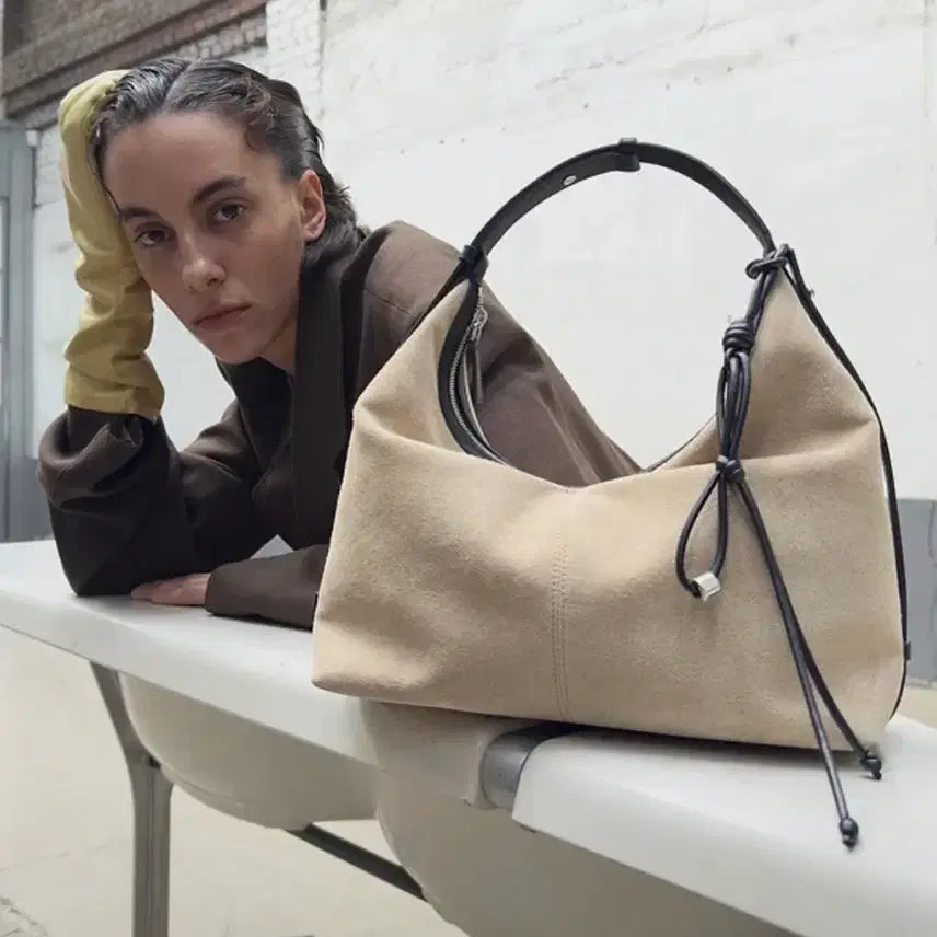 [BUNJANG] Couronne Rosie Soft Tote 27 Bag / 쿠론  Rosie Soft Tote 27 (로지) 가방