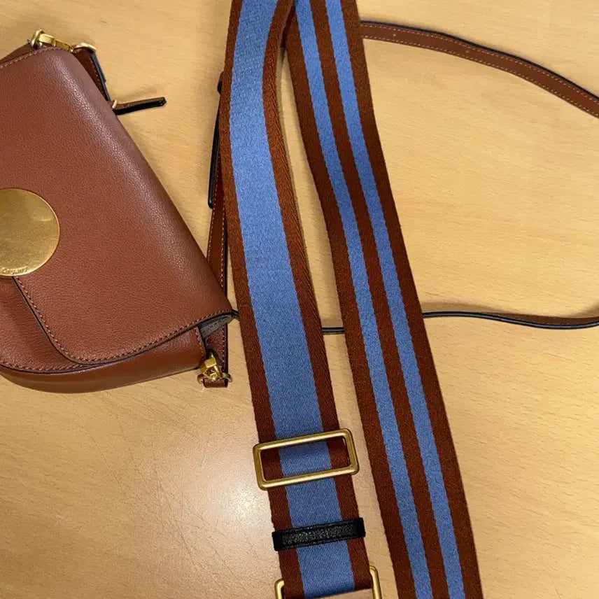 [BUNJANG] Oryany Rothy Saddle Crossbody Bag / 오야니 브라운 크로스백 (로티 새들 크로스바디)