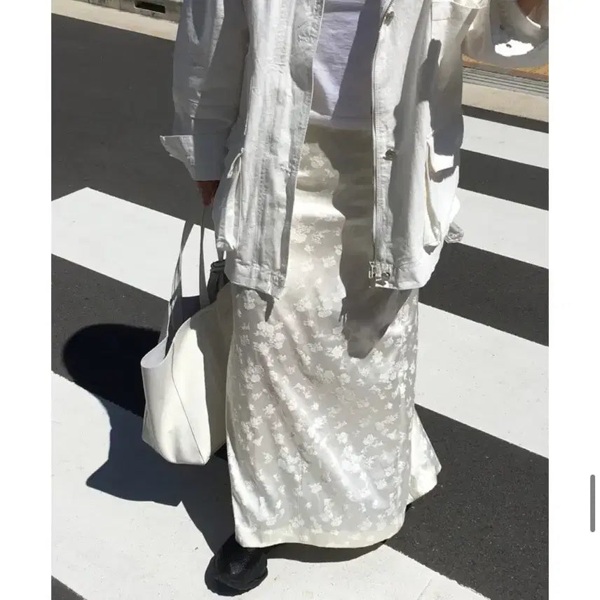 [BUNJANG] About Mood Floral Long Skirt / 어바웃무드 플라워스커트