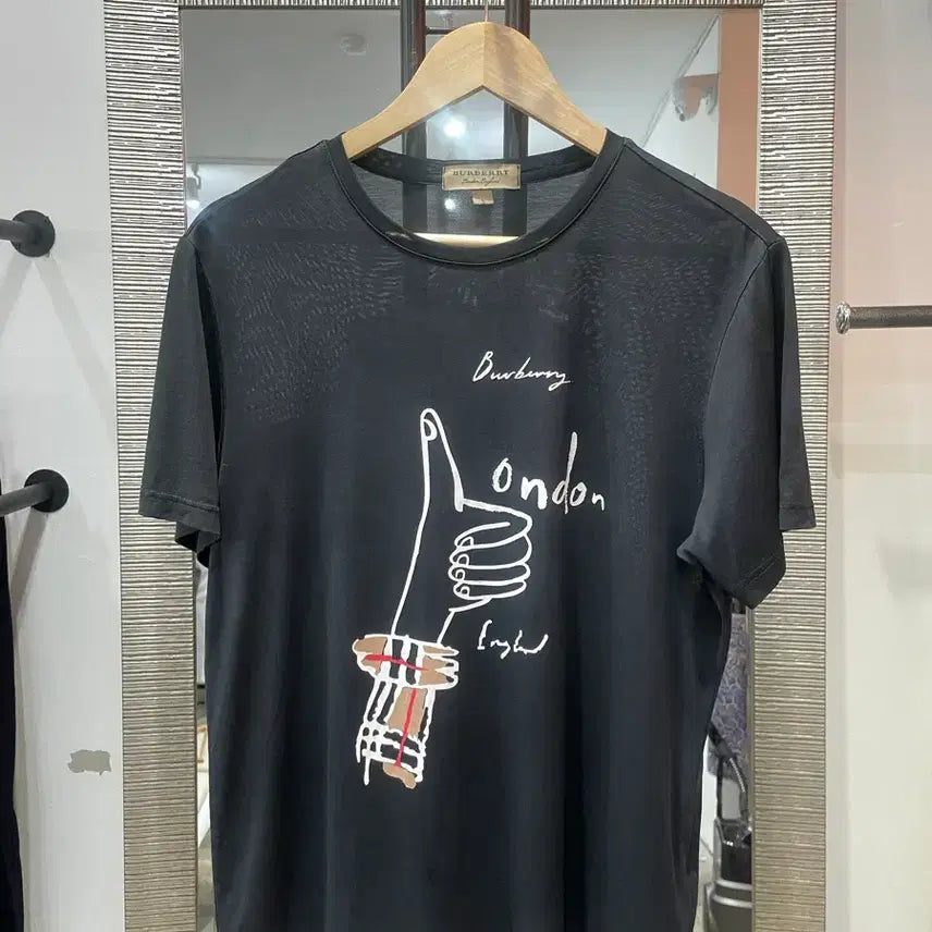 [SOLD OUT] 버버리 여성티셔츠