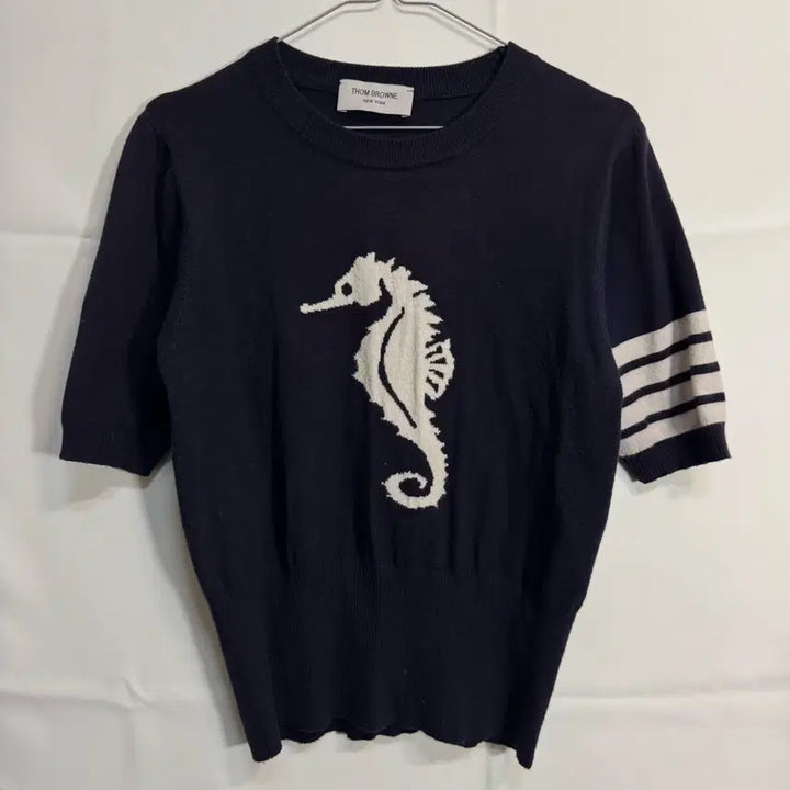 [SOLD OUT] 톰브라운 씨호스 반팔 니트
