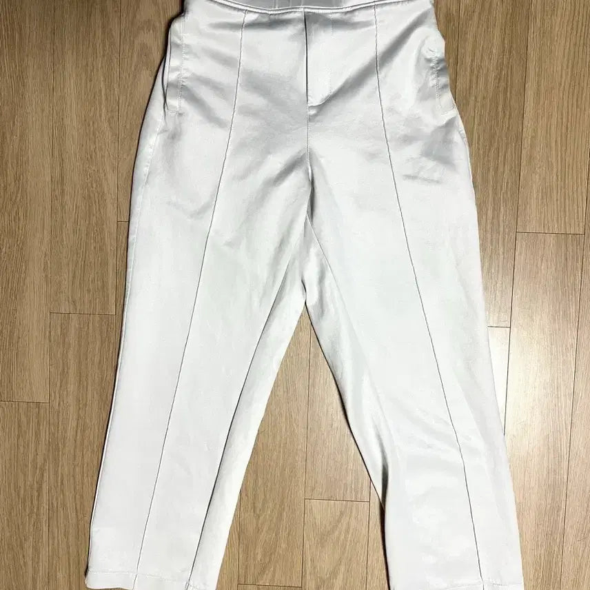 [SOLD OUT] Raffinato Etoile 화이트 핀턱트레이닝팬츠 50사이즈,새틴밴딩