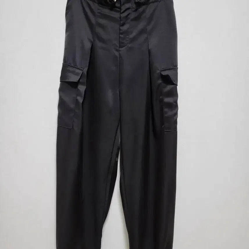 [SOLD OUT] Raffinato Etoile 화이트 핀턱트레이닝팬츠 50사이즈,새틴밴딩