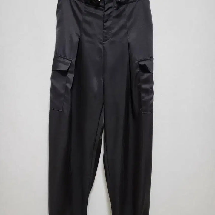 [SOLD OUT] Raffinato Etoile 화이트 핀턱트레이닝팬츠 50사이즈,새틴밴딩
