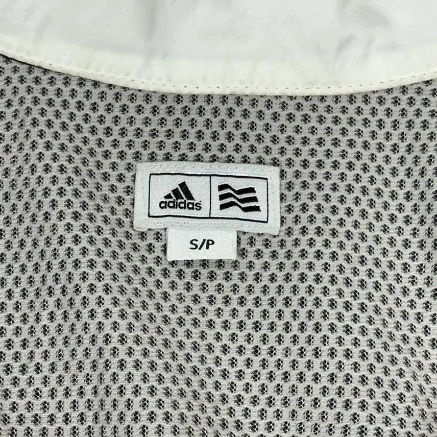 [BUNJANG] Adidas Black White Small Logo Windbreaker Jacket / 아디다스 블랙 화이트 스몰 로고 바람막이 자켓 S