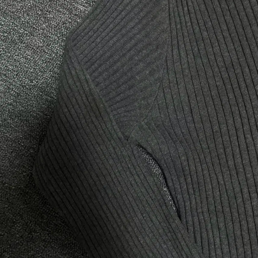 [BUNJANG] Beams Vintage Gray V-Neck Knit Sweater / 빔즈Beams 빈티지 그레이 회색 브이넥 니트