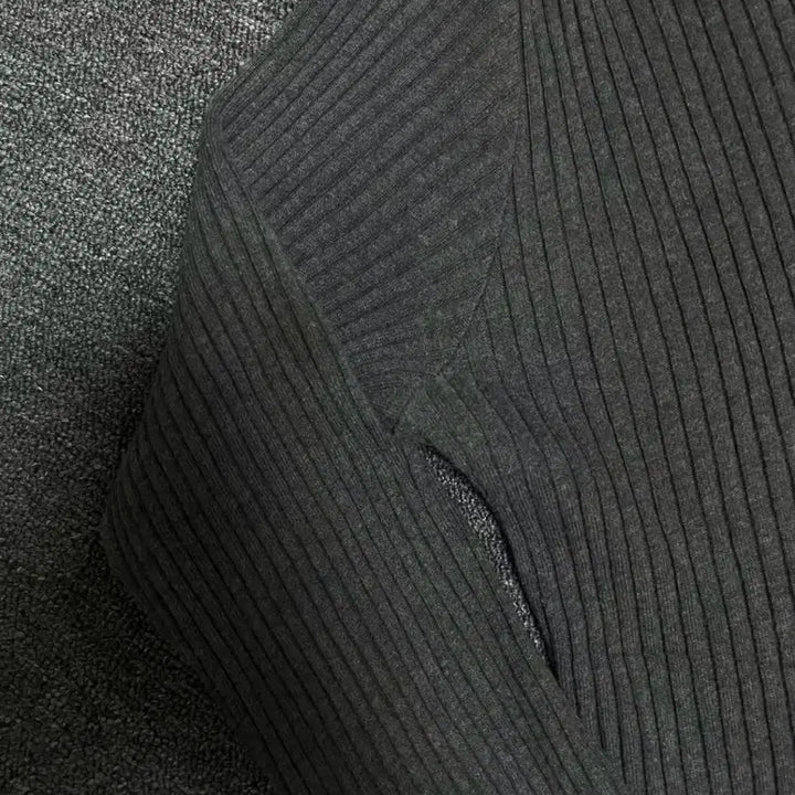 [BUNJANG] Beams Vintage Gray V-Neck Knit Sweater / 빔즈Beams 빈티지 그레이 회색 브이넥 니트