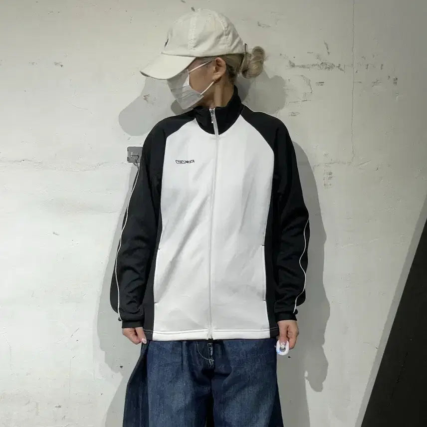 [BUNJANG] Reebok Old School Oversized Track Top Jersey / 리복 올드스쿨 오버핏 화이트 블랙 배색 트랙탑 져지 L