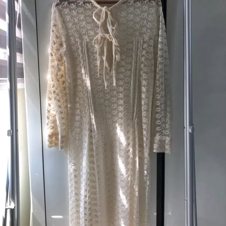 [BUNJANG] LOCLE x Low Classic Lace Embroidery Dress / [새상품] 로우클래식xLOCLE 레이스 자수 원피스