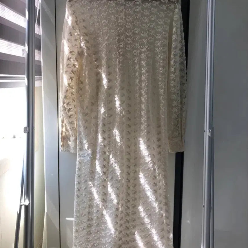 [BUNJANG] LOCLE x Low Classic Lace Embroidery Dress / [새상품] 로우클래식xLOCLE 레이스 자수 원피스