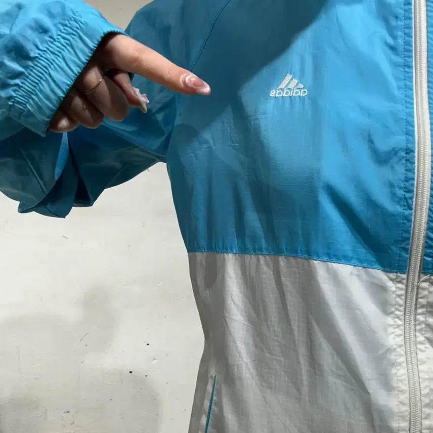 [BUNJANG] Adidas Blue White Three Stripes Hooded Windbreaker Jacket M / 아디다스 블루 화이트 삼선 대대장 후드 바람막이 자켓 M