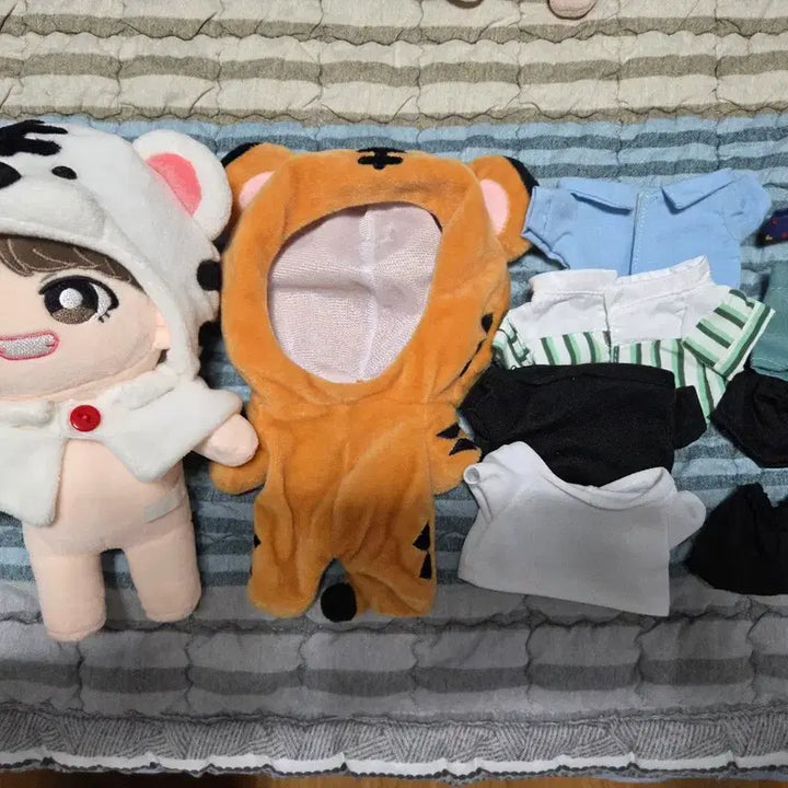 [BUNJANG] BTS V Kim Taehyung 20cm Plush Doll / 방단소년단(BTS) 뷔 김태형 솜인형