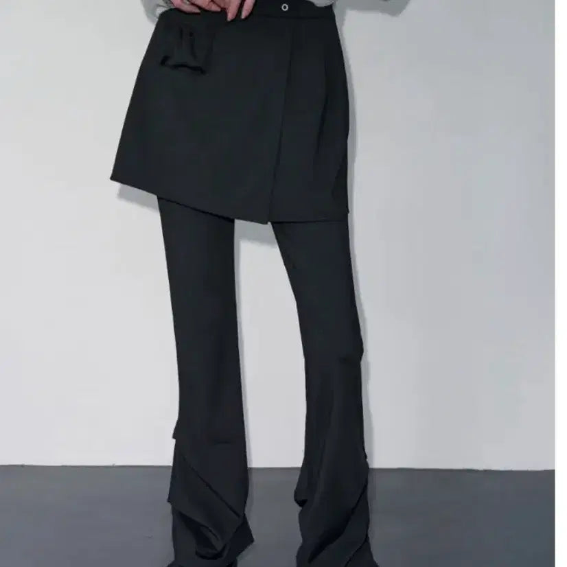 [BUNJANG] Leatherly Layered Skirt Pants - Black / (텍O 배포 새상품)레더리 레이어드 스커트 팬츠 m 블랙