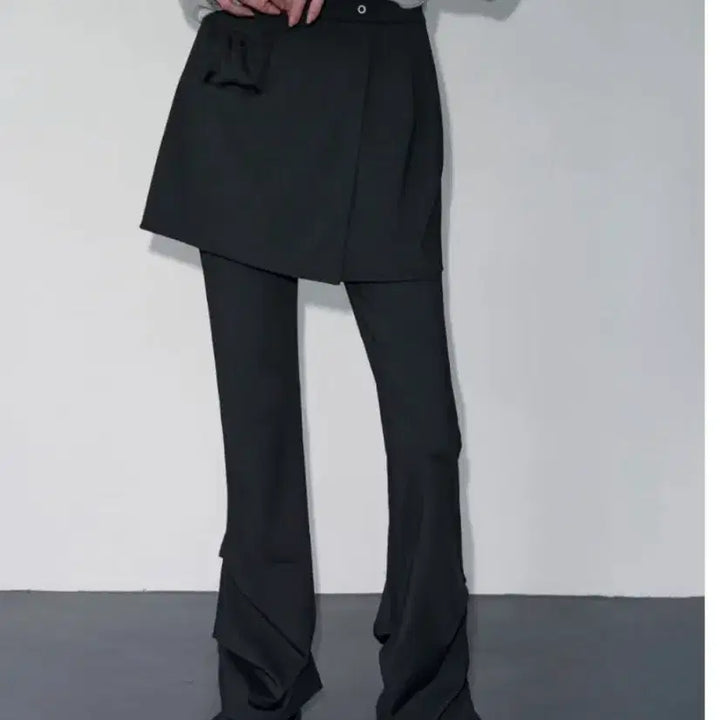 [BUNJANG] Leatherly Layered Skirt Pants - Black / (텍O 배포 새상품)레더리 레이어드 스커트 팬츠 m 블랙