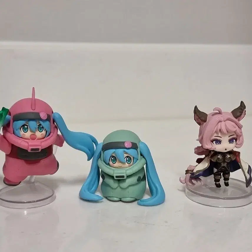 [SOLD OUT] 건담미쿠/그랑블루 가챠 피규어