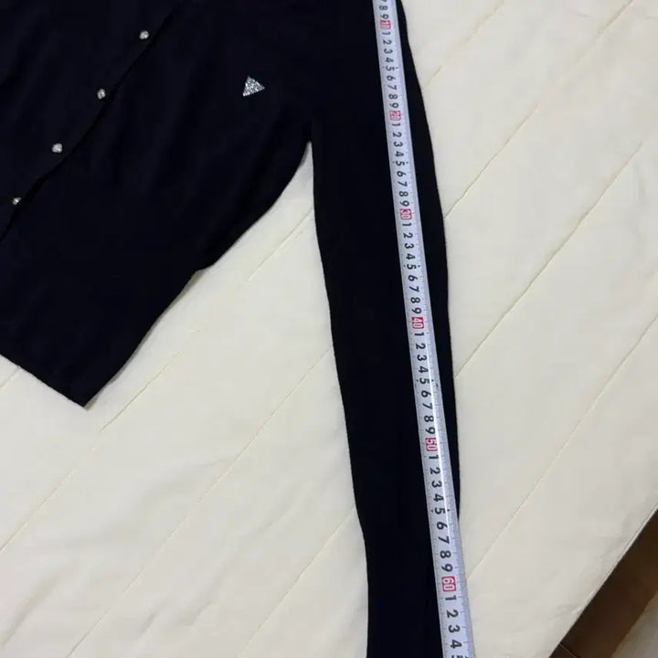 [SOLD OUT] 게스 우먼 가디건 XS