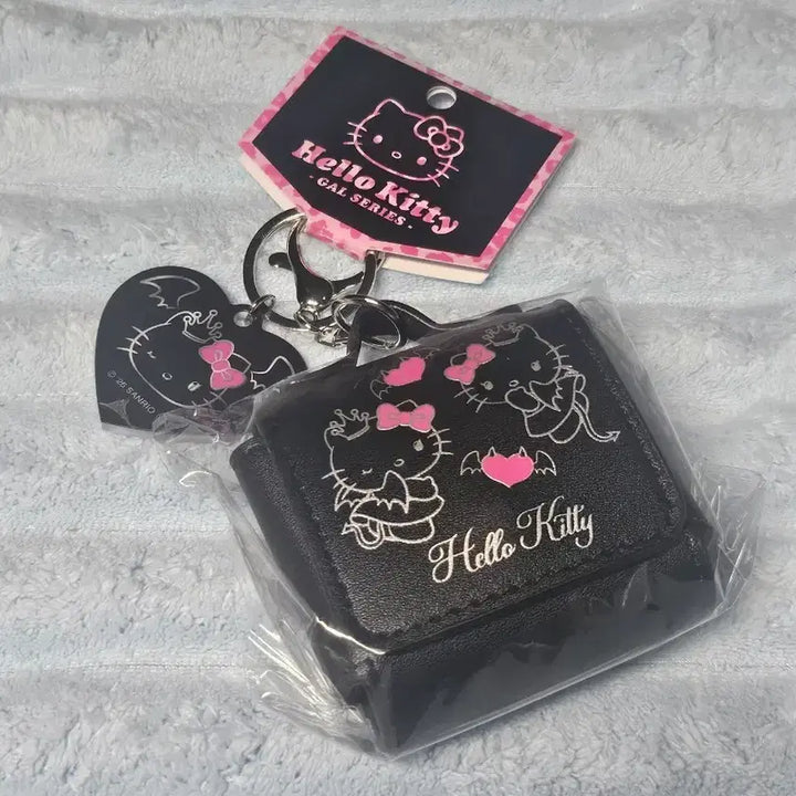 [BUNJANG] Sanrio Hello Kitty Gya-ru Series Black Ver. Multi-Case Keyring / 산리오 헬로키티 갸루시리즈 백참 멀티케이스 키링 (블랙 ver)