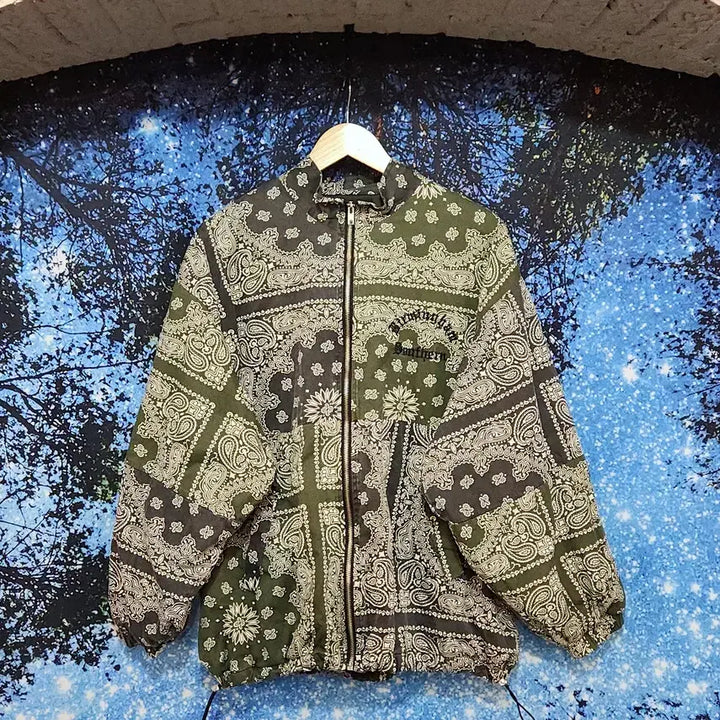 [SOLD OUT] [vintage] 남성 빈티지 페이즐리 패턴 디자인 자켓 Free