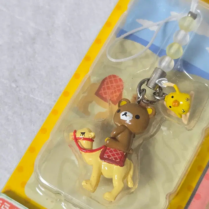 [SOLD OUT] 리락쿠마스트랩 고전 지역